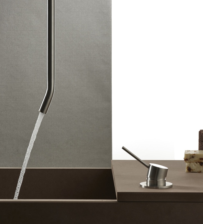 CORSIVO | Bocca di erogazione lavabo da soffitto | 11001 - immagine 3