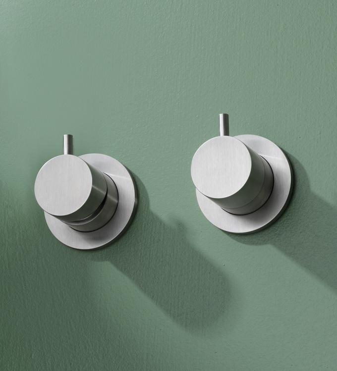 IVI | Wall mounted mixer set with 2 ways diverter | 8900 - Image 3
